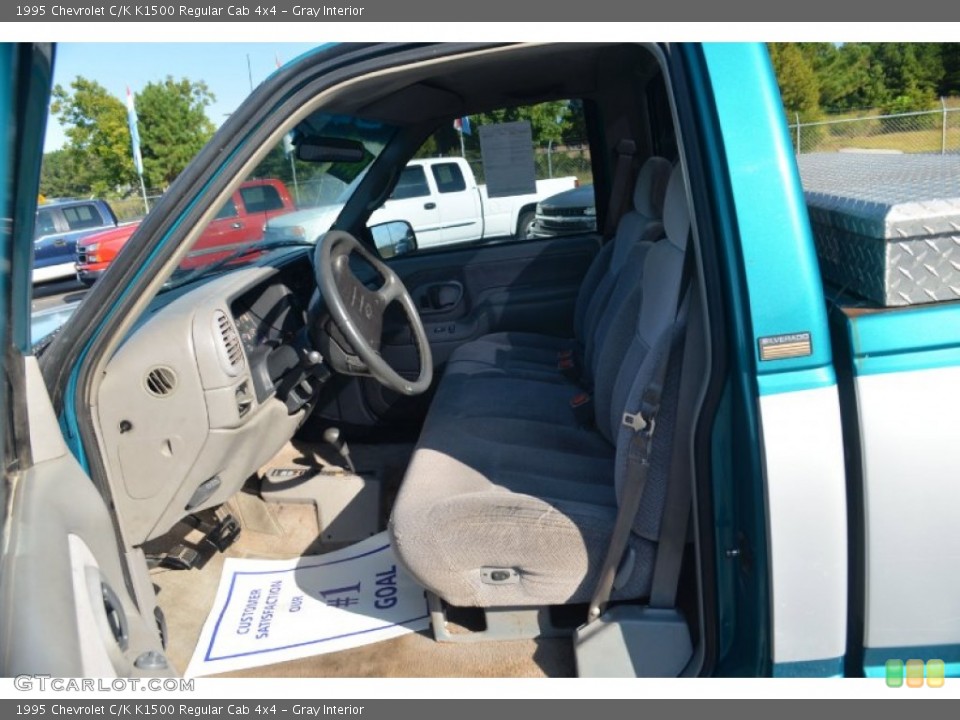 Gray Interior Photo for the 1995 Chevrolet C/K K1500 Regular Cab 4x4 #71382001