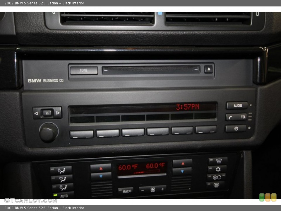 Black Interior Controls for the 2002 BMW 5 Series 525i Sedan #71388421