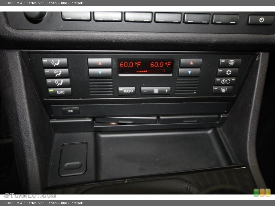Black Interior Controls for the 2002 BMW 5 Series 525i Sedan #71388430