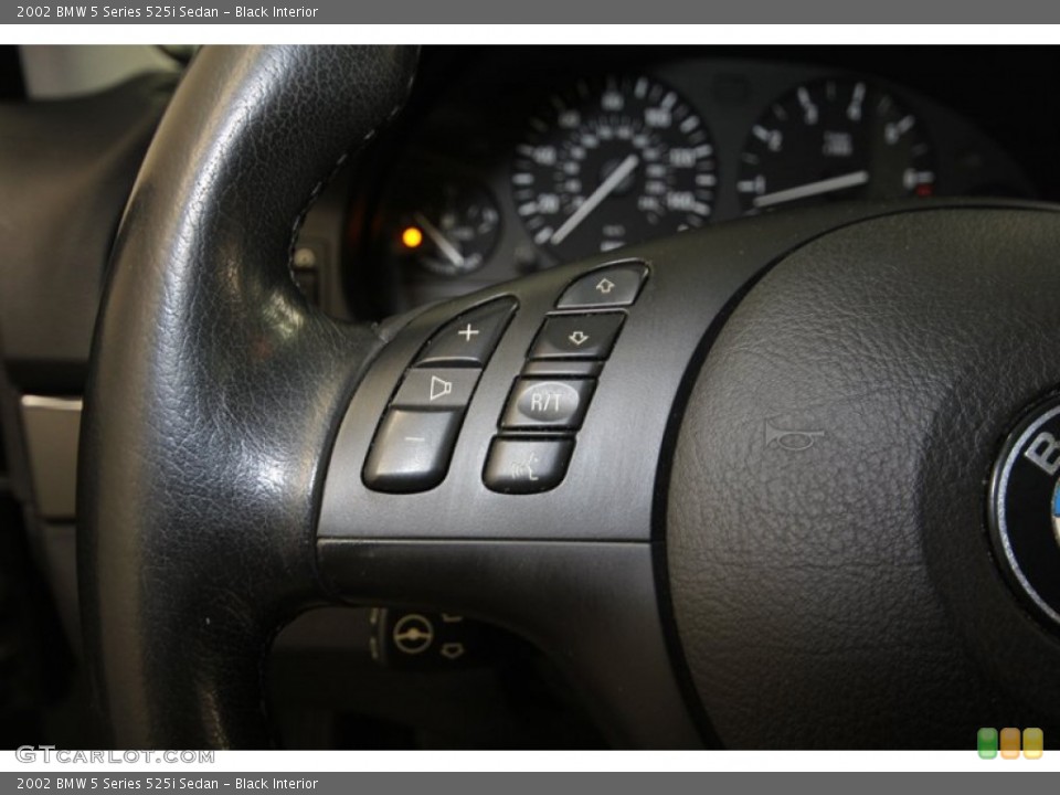 Black Interior Controls for the 2002 BMW 5 Series 525i Sedan #71388452