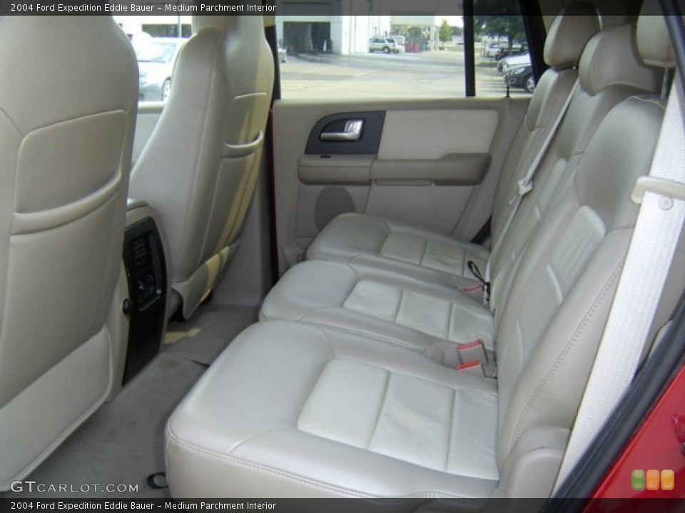 Medium Parchment Interior Photo for the 2004 Ford Expedition Eddie Bauer #71391886