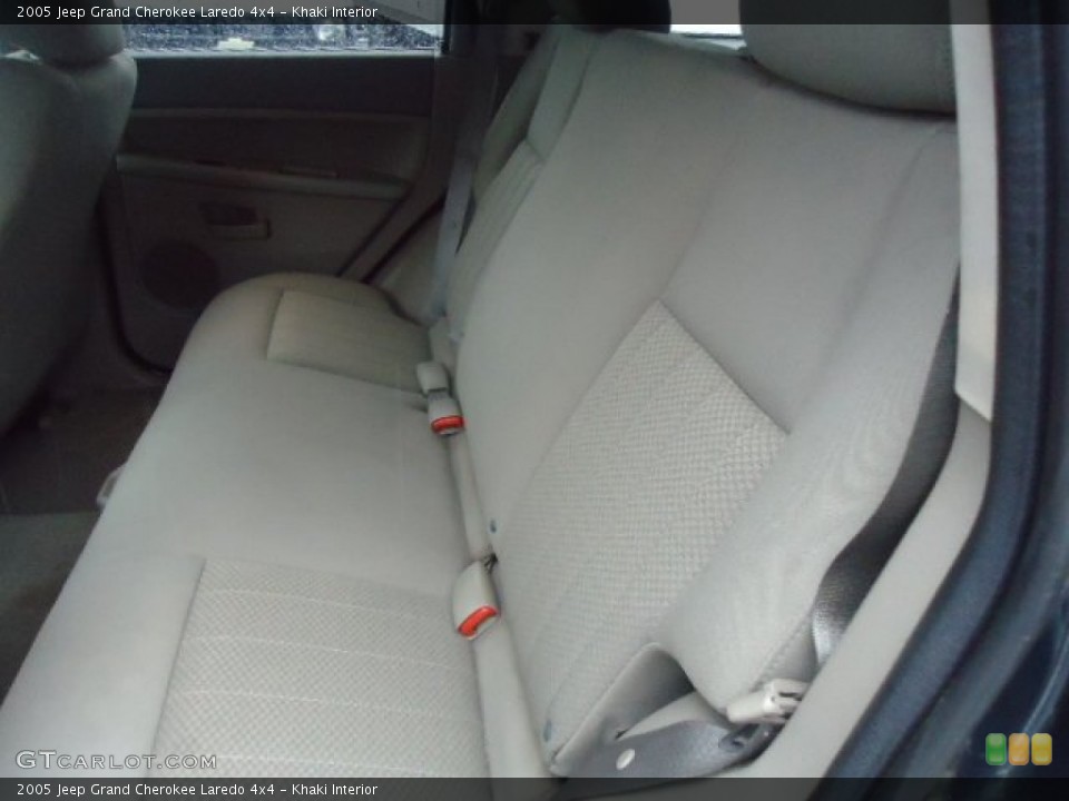 Khaki Interior Rear Seat for the 2005 Jeep Grand Cherokee Laredo 4x4 #71392378