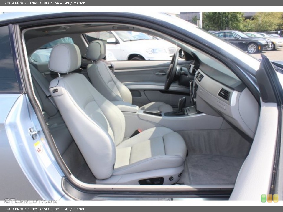 Grey Interior Photo for the 2009 BMW 3 Series 328i Coupe #71400895