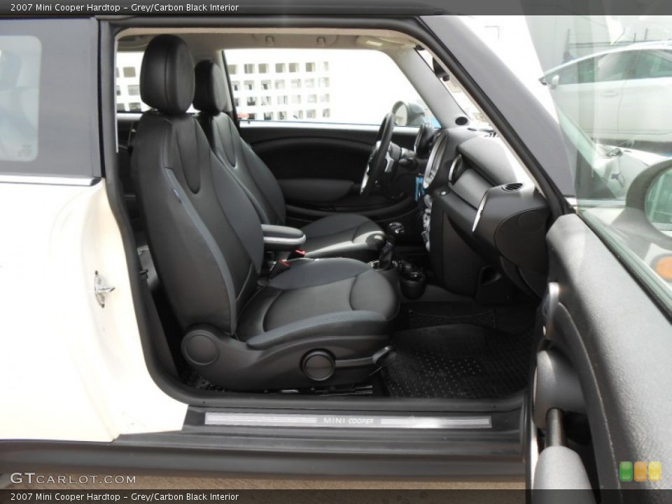 Grey/Carbon Black Interior Photo for the 2007 Mini Cooper Hardtop #71405998