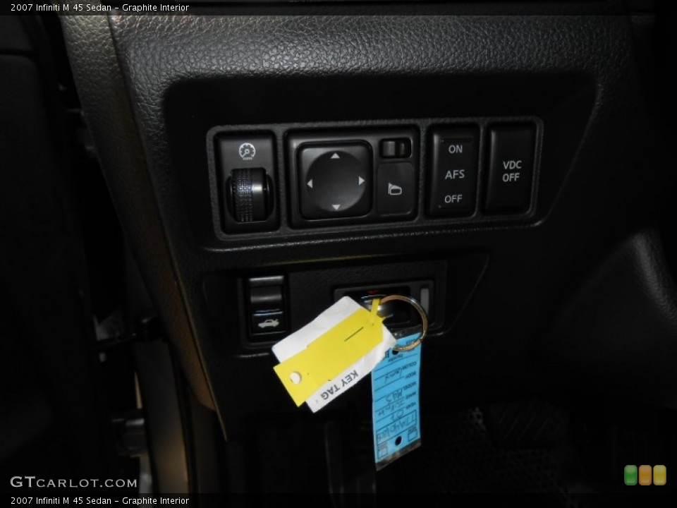 Graphite Interior Controls for the 2007 Infiniti M 45 Sedan #71406382