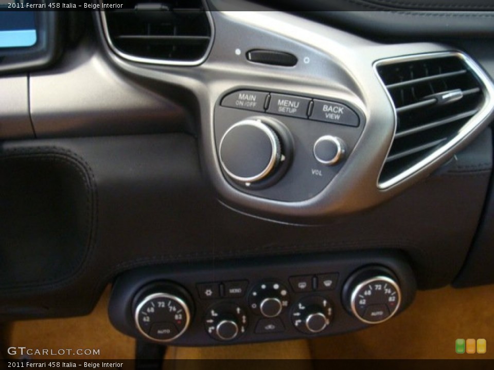 Beige Interior Controls for the 2011 Ferrari 458 Italia #71407852