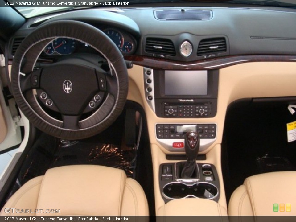 Sabbia Interior Dashboard for the 2013 Maserati GranTurismo Convertible GranCabrio #71408452