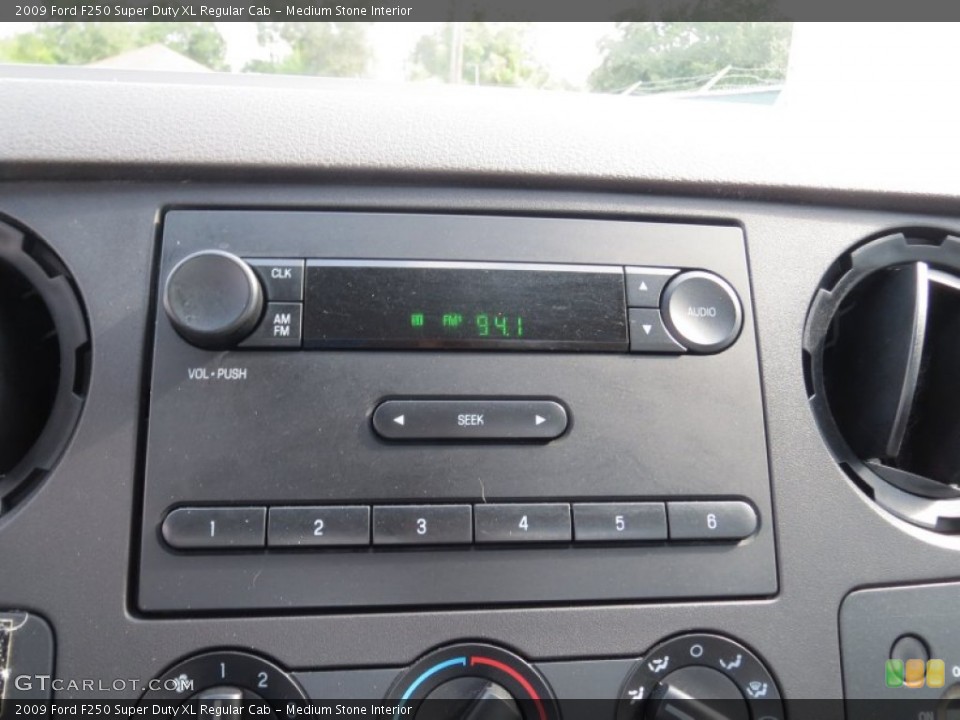 Medium Stone Interior Audio System for the 2009 Ford F250 Super Duty XL Regular Cab #71414020