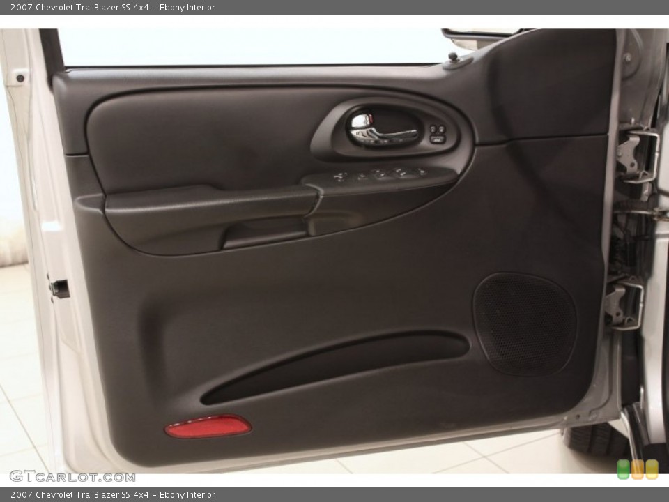 Ebony Interior Door Panel for the 2007 Chevrolet TrailBlazer SS 4x4 #71423575