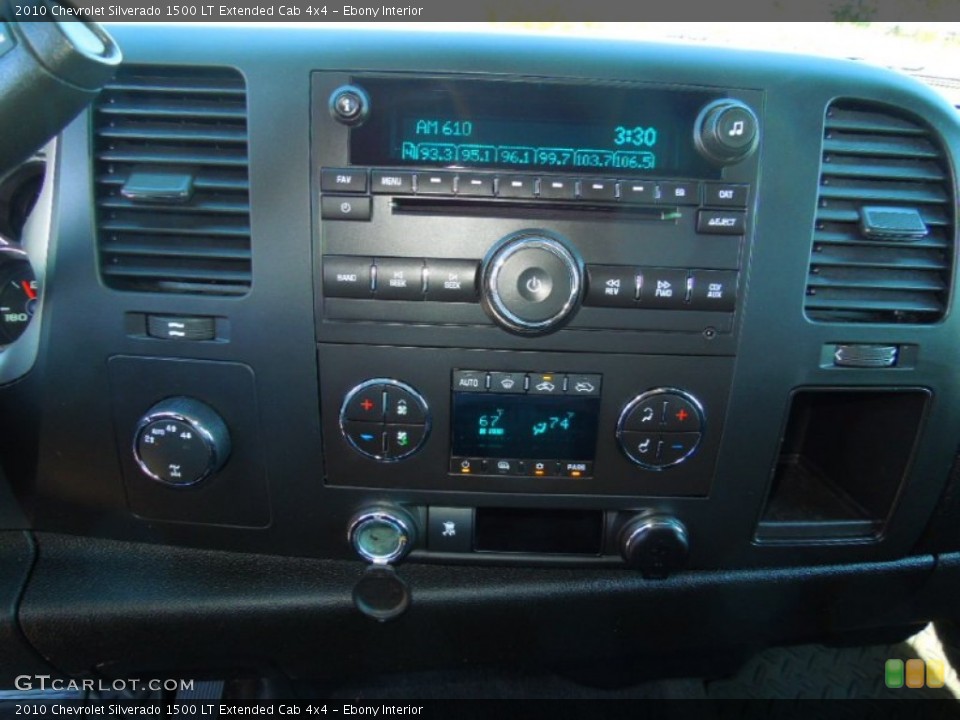 Ebony Interior Controls for the 2010 Chevrolet Silverado 1500 LT Extended Cab 4x4 #71424163