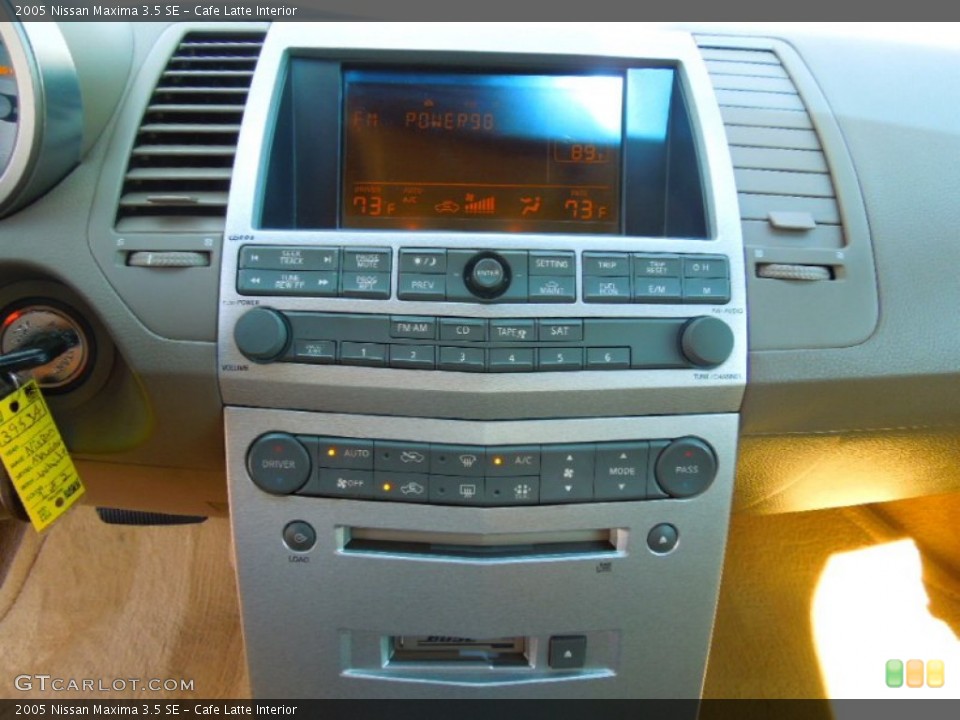 Cafe Latte Interior Controls for the 2005 Nissan Maxima 3.5 SE #71425384