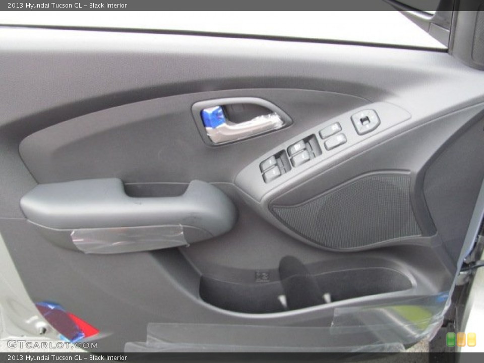 Black Interior Door Panel for the 2013 Hyundai Tucson GL #71428733