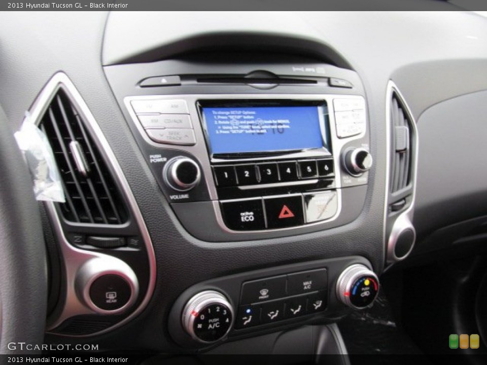 Black Interior Controls for the 2013 Hyundai Tucson GL #71428742