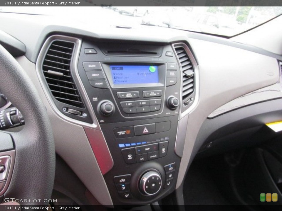 Gray Interior Controls for the 2013 Hyundai Santa Fe Sport #71429105