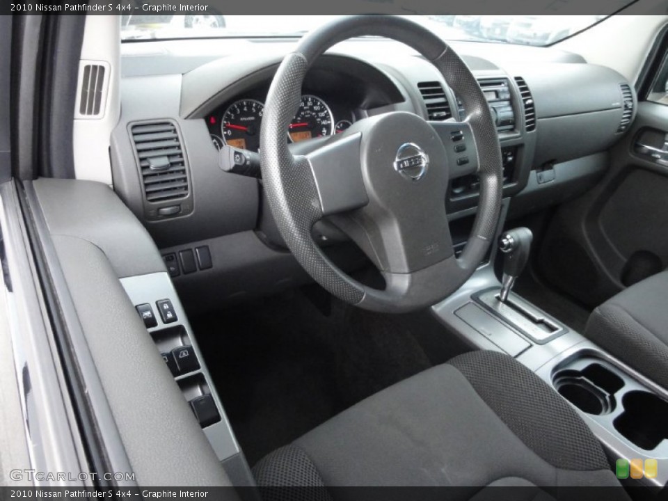 Graphite Interior Photo for the 2010 Nissan Pathfinder S 4x4 #71444882