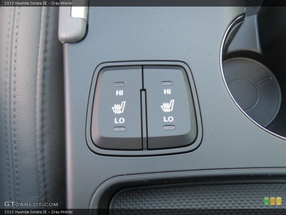 Gray Interior Controls for the 2013 Hyundai Sonata SE #71465738
