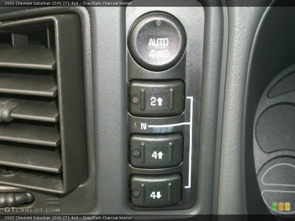 Gray/Dark Charcoal Interior Controls for the 2003 Chevrolet Suburban 1500 Z71 4x4 #71466854