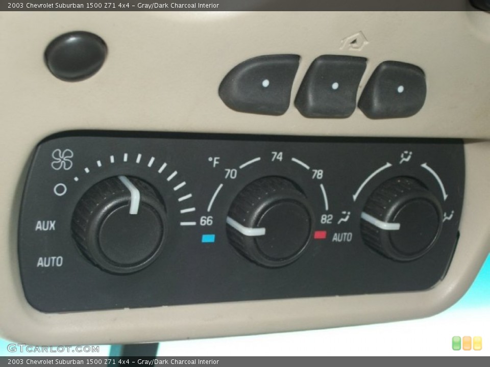 Gray/Dark Charcoal Interior Controls for the 2003 Chevrolet Suburban 1500 Z71 4x4 #71466875