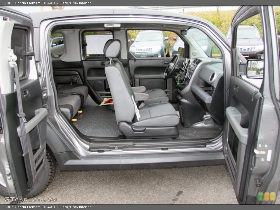 Black/Gray Interior Photo for the 2005 Honda Element EX AWD #71477021