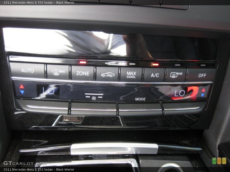 Black Interior Controls for the 2011 Mercedes-Benz E 350 Sedan #71490749