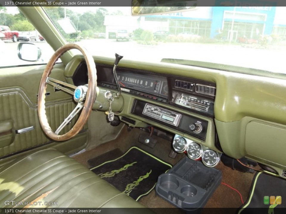 Jade Green Interior Dashboard for the 1971 Chevrolet Chevelle SS Coupe #71493985