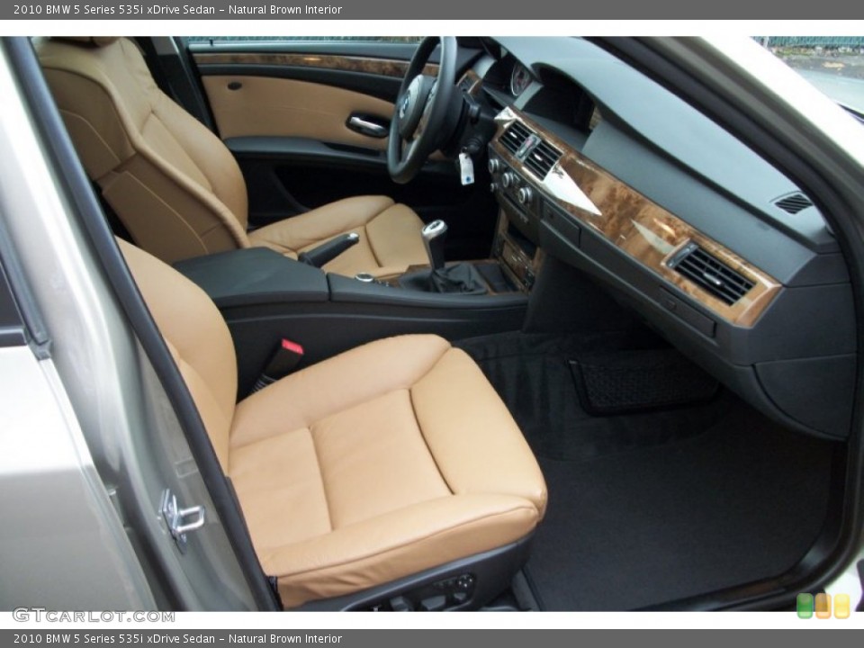 Natural Brown Interior Photo for the 2010 BMW 5 Series 535i xDrive Sedan #71507204