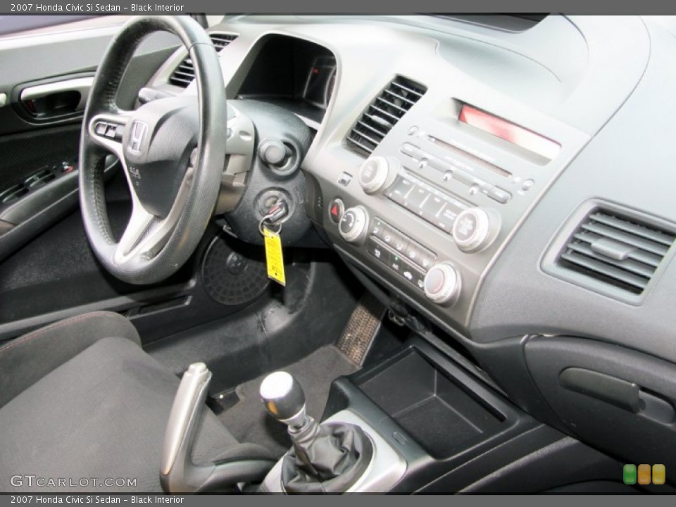 Black Interior Dashboard for the 2007 Honda Civic Si Sedan #71524439