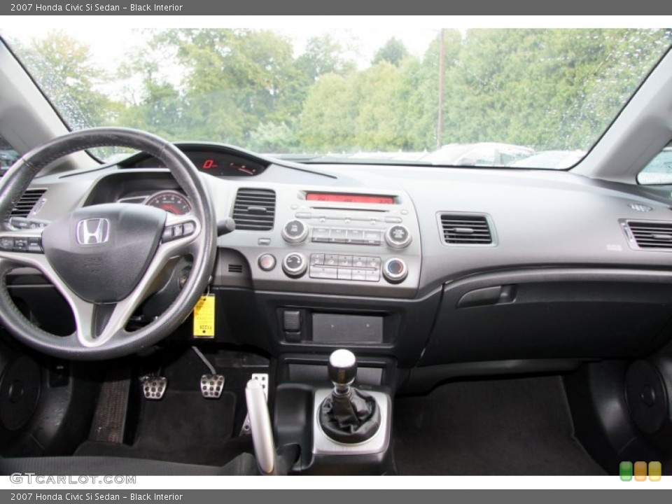 Black Interior Dashboard for the 2007 Honda Civic Si Sedan #71524470