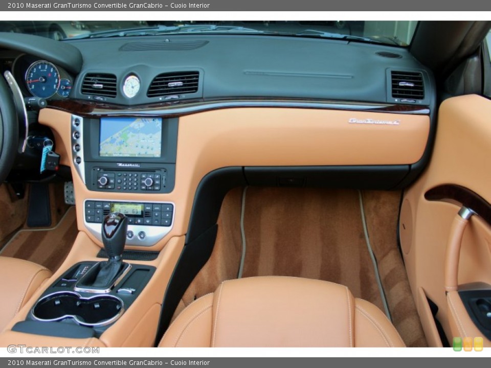 Cuoio Interior Dashboard for the 2010 Maserati GranTurismo Convertible GranCabrio #71526256