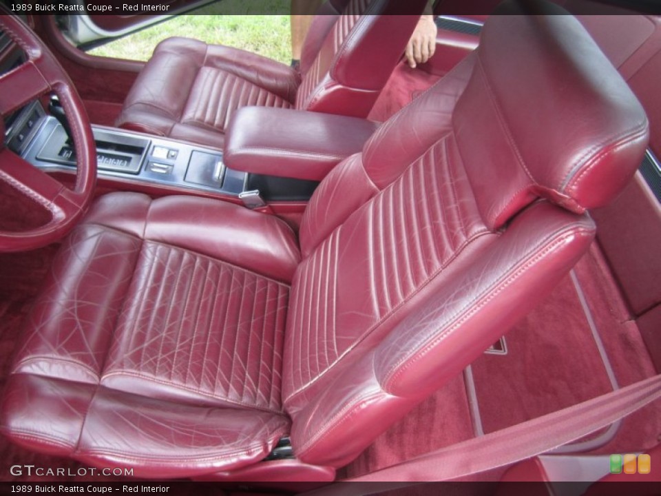 Red Interior Photo for the 1989 Buick Reatta Coupe #71528767