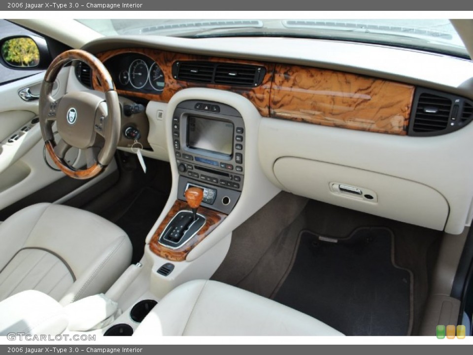 Champagne Interior Dashboard for the 2006 Jaguar X-Type 3.0 #71534077