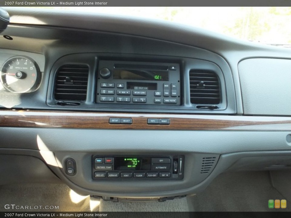 Medium Light Stone Interior Controls for the 2007 Ford Crown Victoria LX #71535760