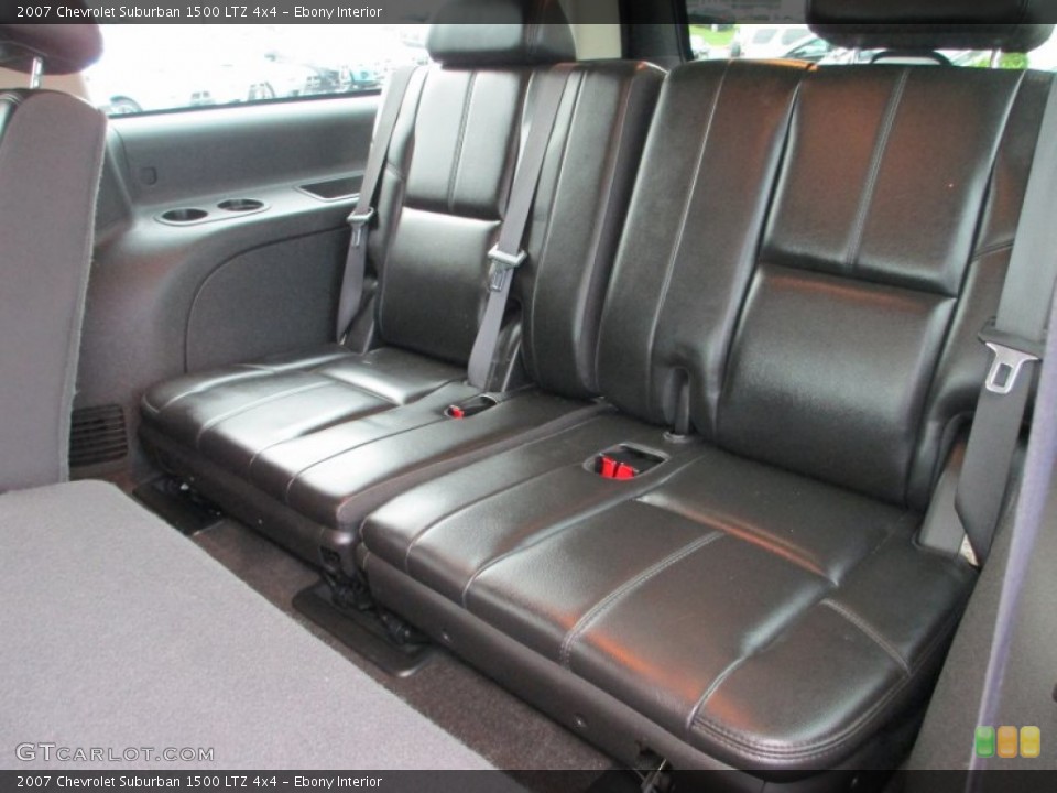 Ebony Interior Rear Seat for the 2007 Chevrolet Suburban 1500 LTZ 4x4 #71537617