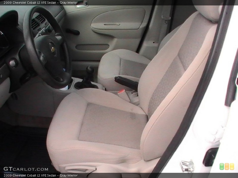 Gray Interior Photo for the 2009 Chevrolet Cobalt LS XFE Sedan #71547478