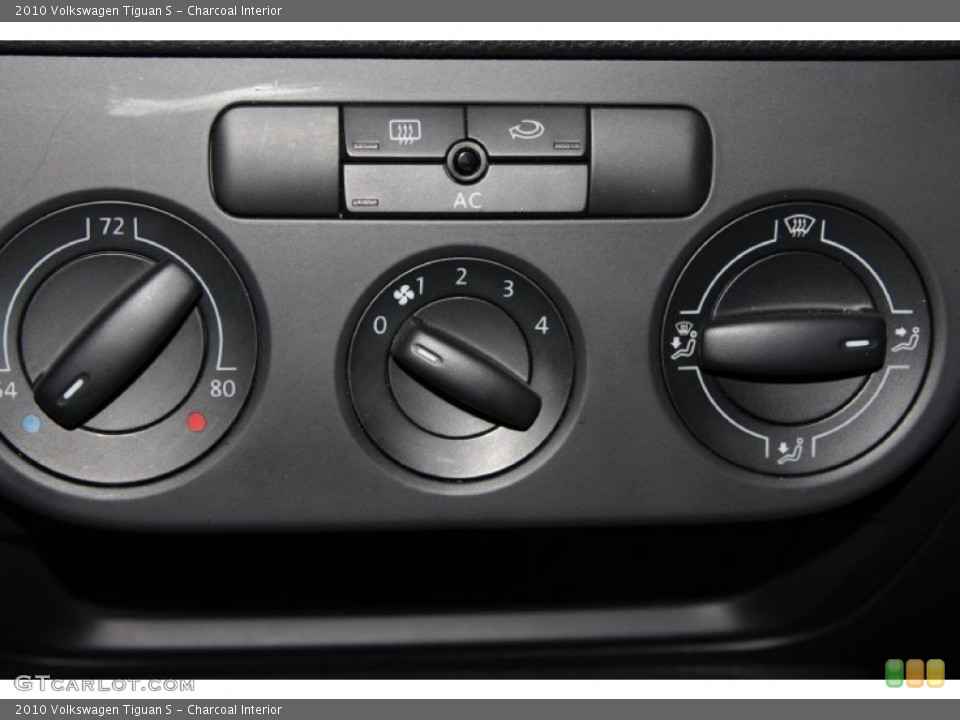 Charcoal Interior Controls for the 2010 Volkswagen Tiguan S #71547955