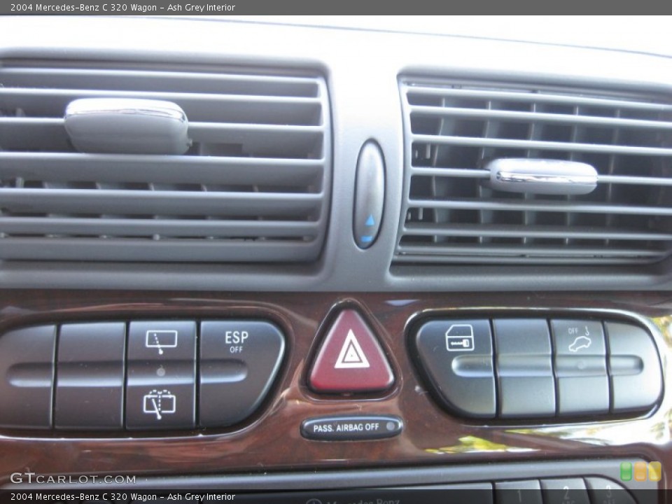 Ash Grey Interior Controls for the 2004 Mercedes-Benz C 320 Wagon #71548816