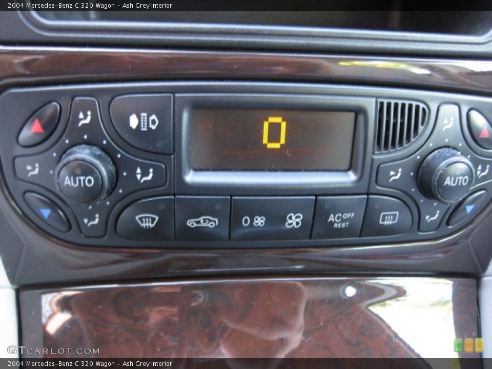 Ash Grey Interior Controls for the 2004 Mercedes-Benz C 320 Wagon #71548822