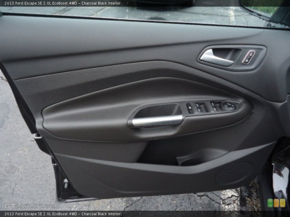 Charcoal Black Interior Door Panel for the 2013 Ford Escape SE 2.0L EcoBoost 4WD #71550424