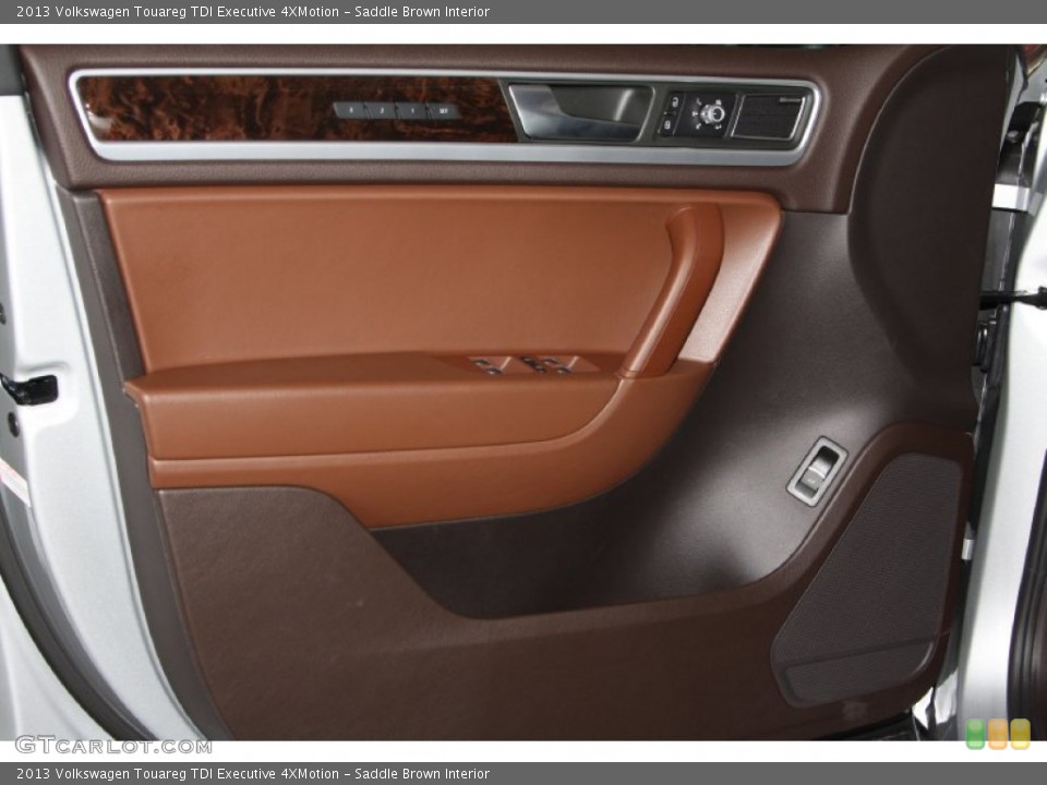 Saddle Brown Interior Door Panel for the 2013 Volkswagen Touareg TDI Executive 4XMotion #71553523