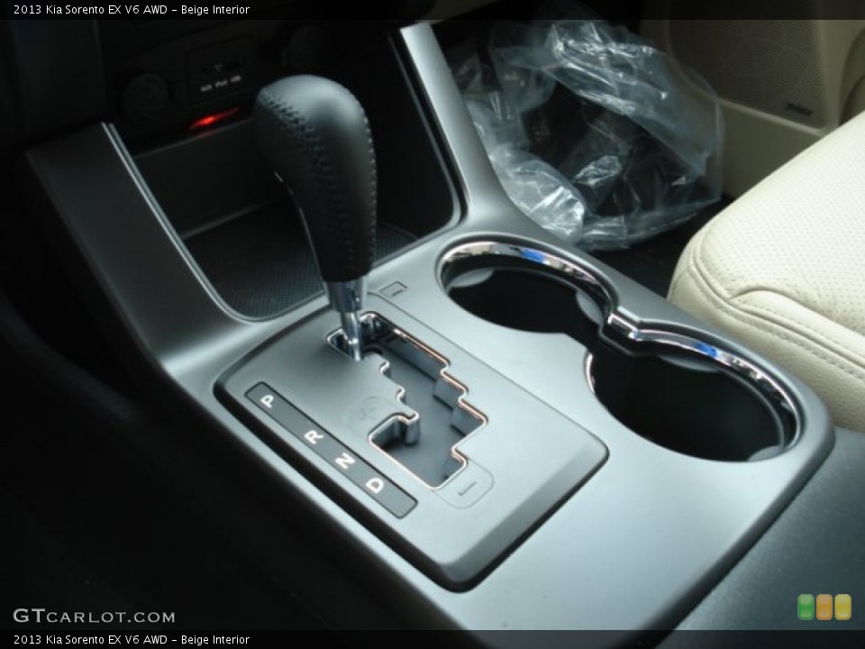 Beige Interior Transmission for the 2013 Kia Sorento EX V6 AWD #71558704