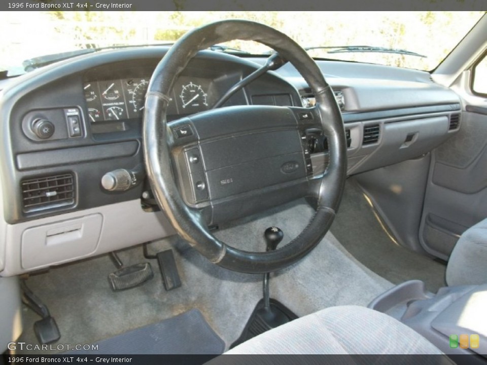 Grey Interior Dashboard for the 1996 Ford Bronco XLT 4x4 #71564143