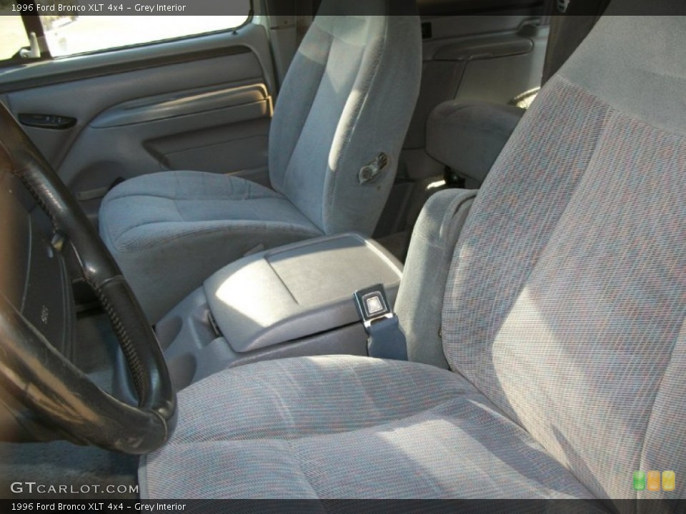 Grey Interior Photo for the 1996 Ford Bronco XLT 4x4 #71564152