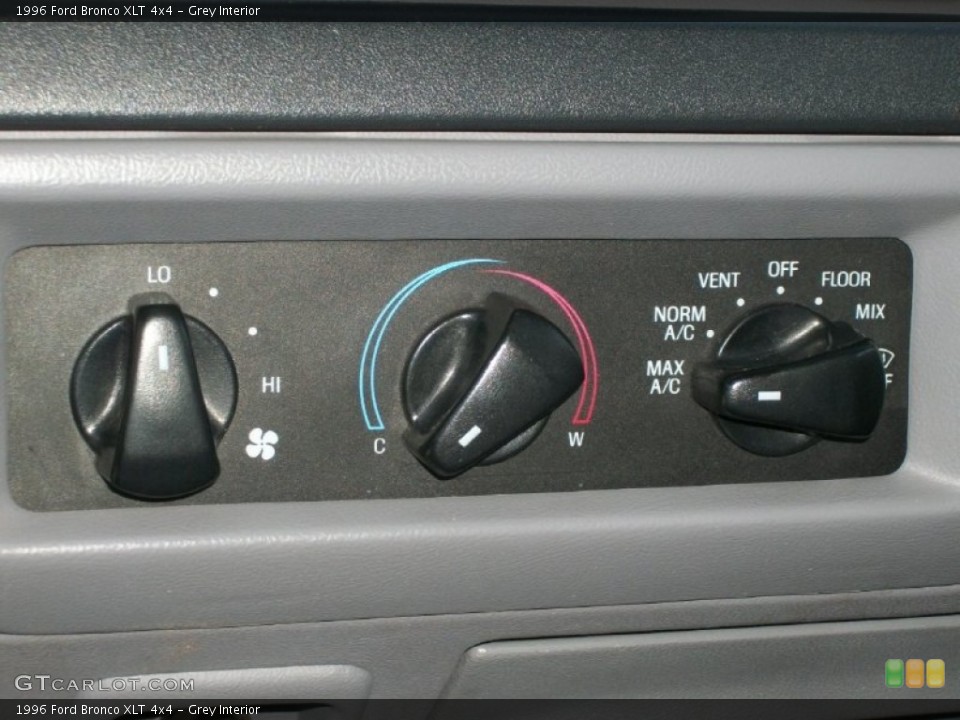 Grey Interior Controls for the 1996 Ford Bronco XLT 4x4 #71564230