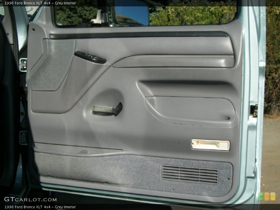 Grey Interior Door Panel For The 1996 Ford Bronco Xlt 4x4