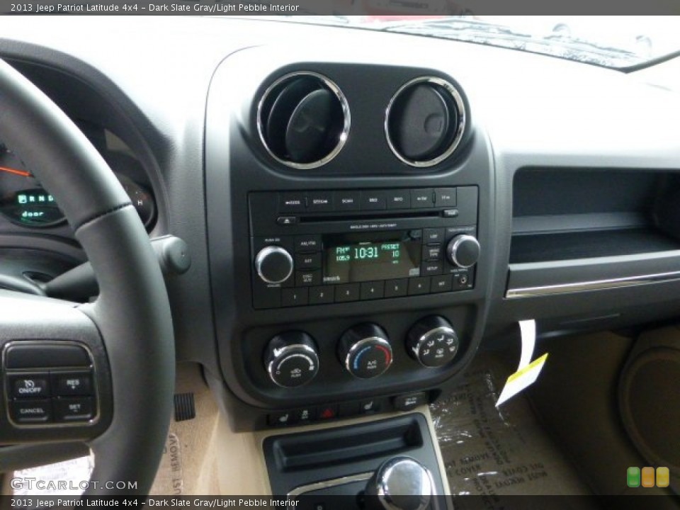 Dark Slate Gray/Light Pebble Interior Controls for the 2013 Jeep Patriot Latitude 4x4 #71566207