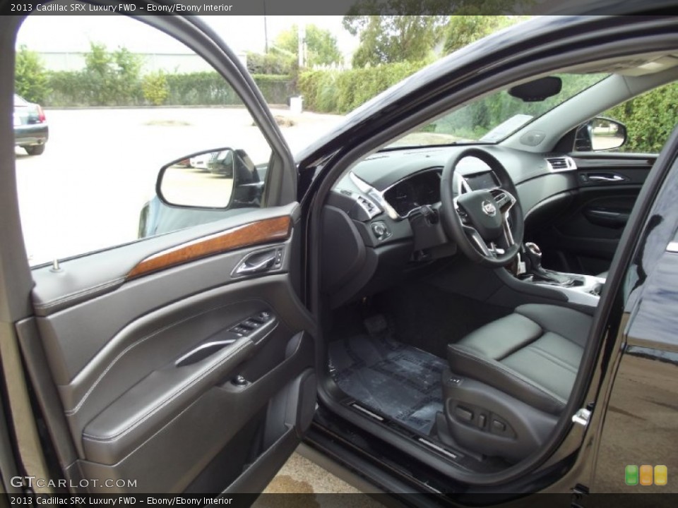 Ebony/Ebony Interior Photo for the 2013 Cadillac SRX Luxury FWD #71581616