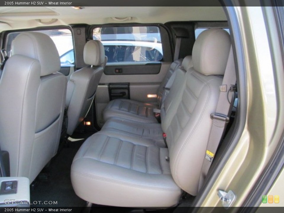 Wheat Interior Rear Seat for the 2005 Hummer H2 SUV #71614926