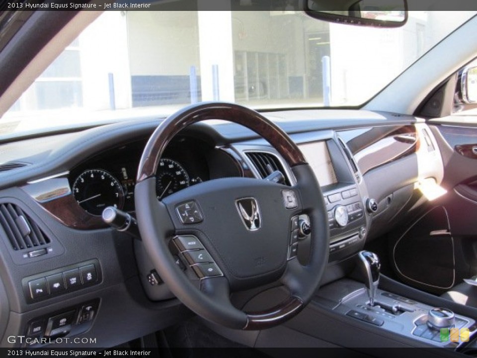 Jet Black Interior Photo for the 2013 Hyundai Equus Signature #71616180