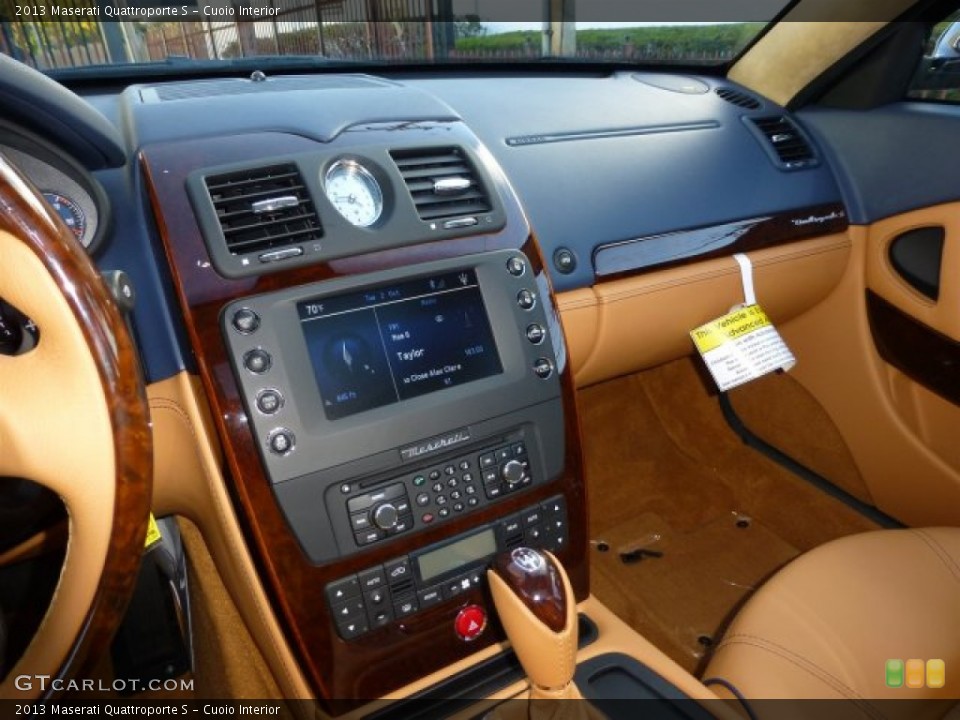 Cuoio Interior Dashboard for the 2013 Maserati Quattroporte S #71618976