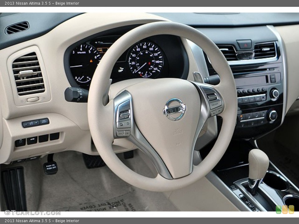 Beige Interior Photo for the 2013 Nissan Altima 3.5 S #71634502